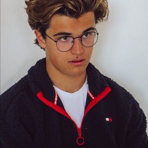 Tommy Hilfiger Quarter Zip (unisex)